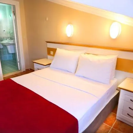 Comet Deluxe Lägenhetshotell Marmaris