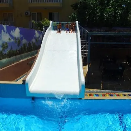 Lägenhetshotell Comet Deluxe