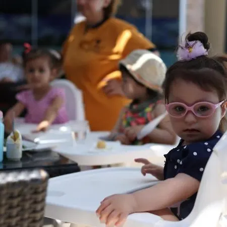 アパートホテル Comet Deluxe